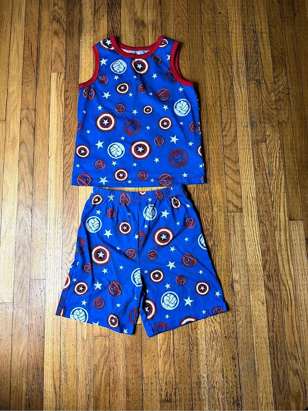 Marvel Avengers Boys Size 6 Pajama Set